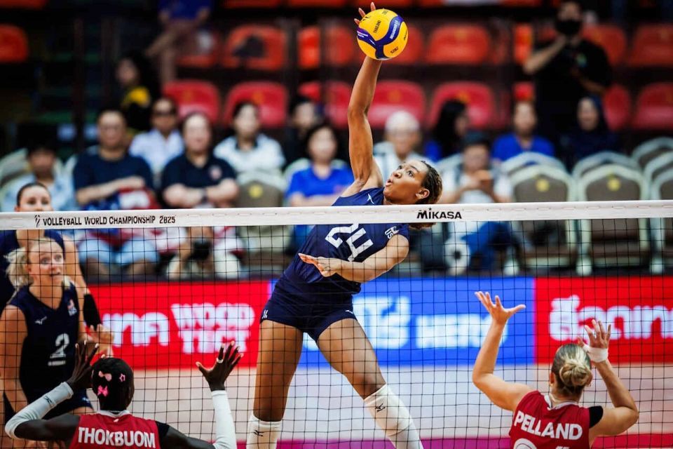 inews, 开局阶段进, 接受采访时