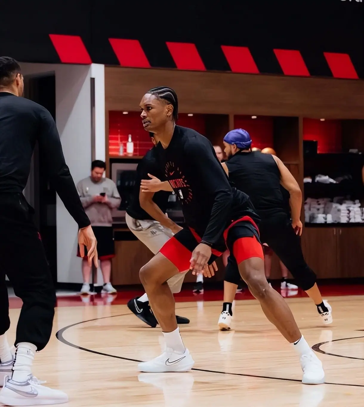 陪练进行持 陪练进行持