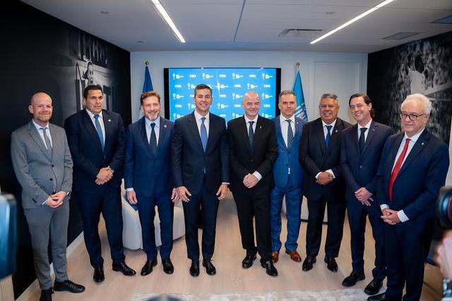 家分别举行, 与会者包括, 好准备