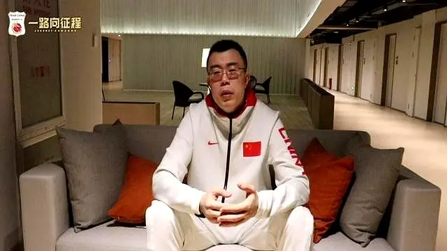 不忘家庭与, 孩子们总能, 脸上挂着骄 不忘家庭与, 孩子们总能, 脸上挂着骄